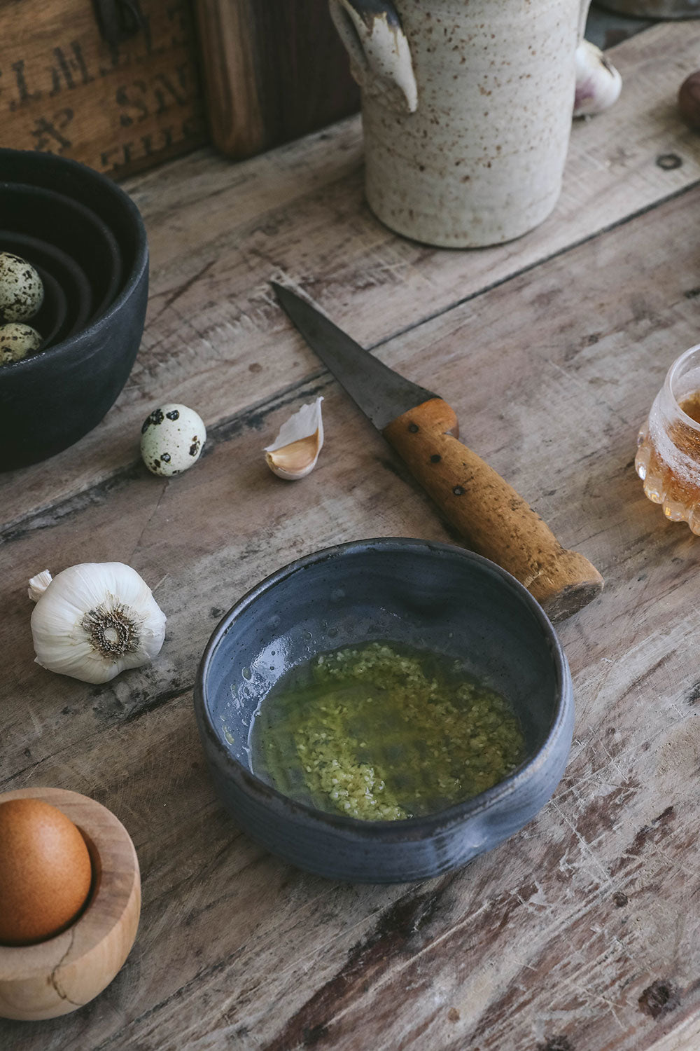 Ceramic Garlic Grater Bowl - Dark