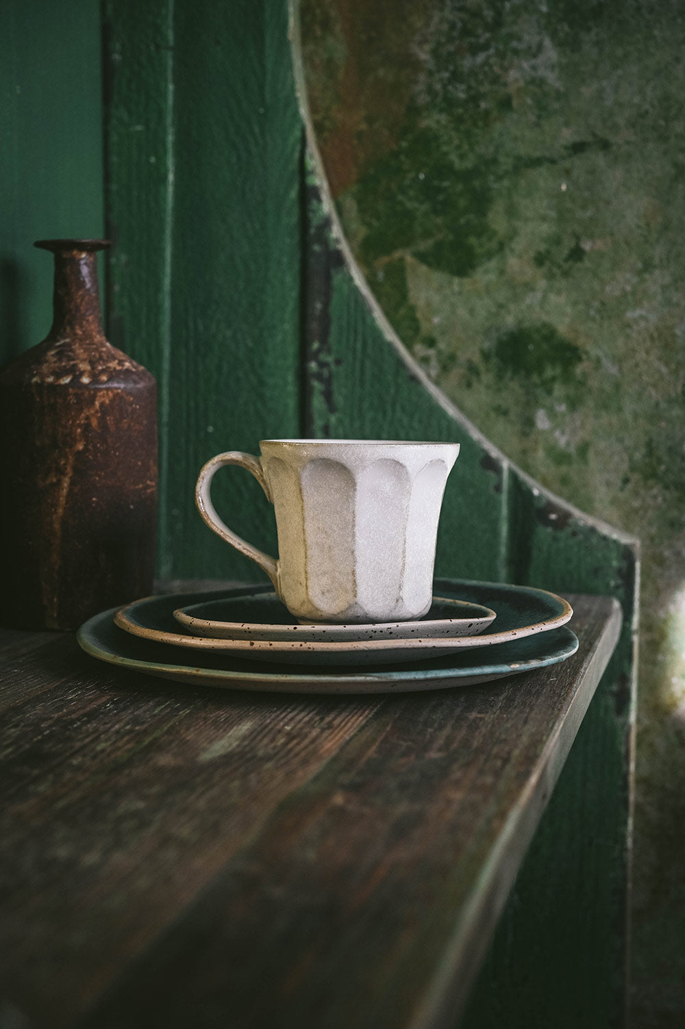 Ceramic Petal Carved Mug