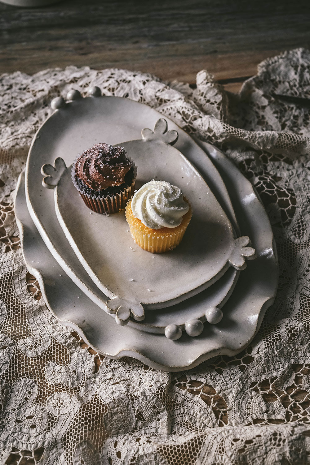 Petal Edge Ceramic Tray