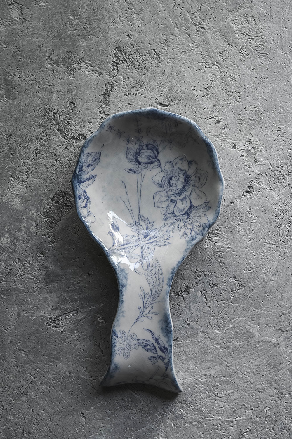 Hand-Painted Ceramic Spoon Rest - Blue Garden