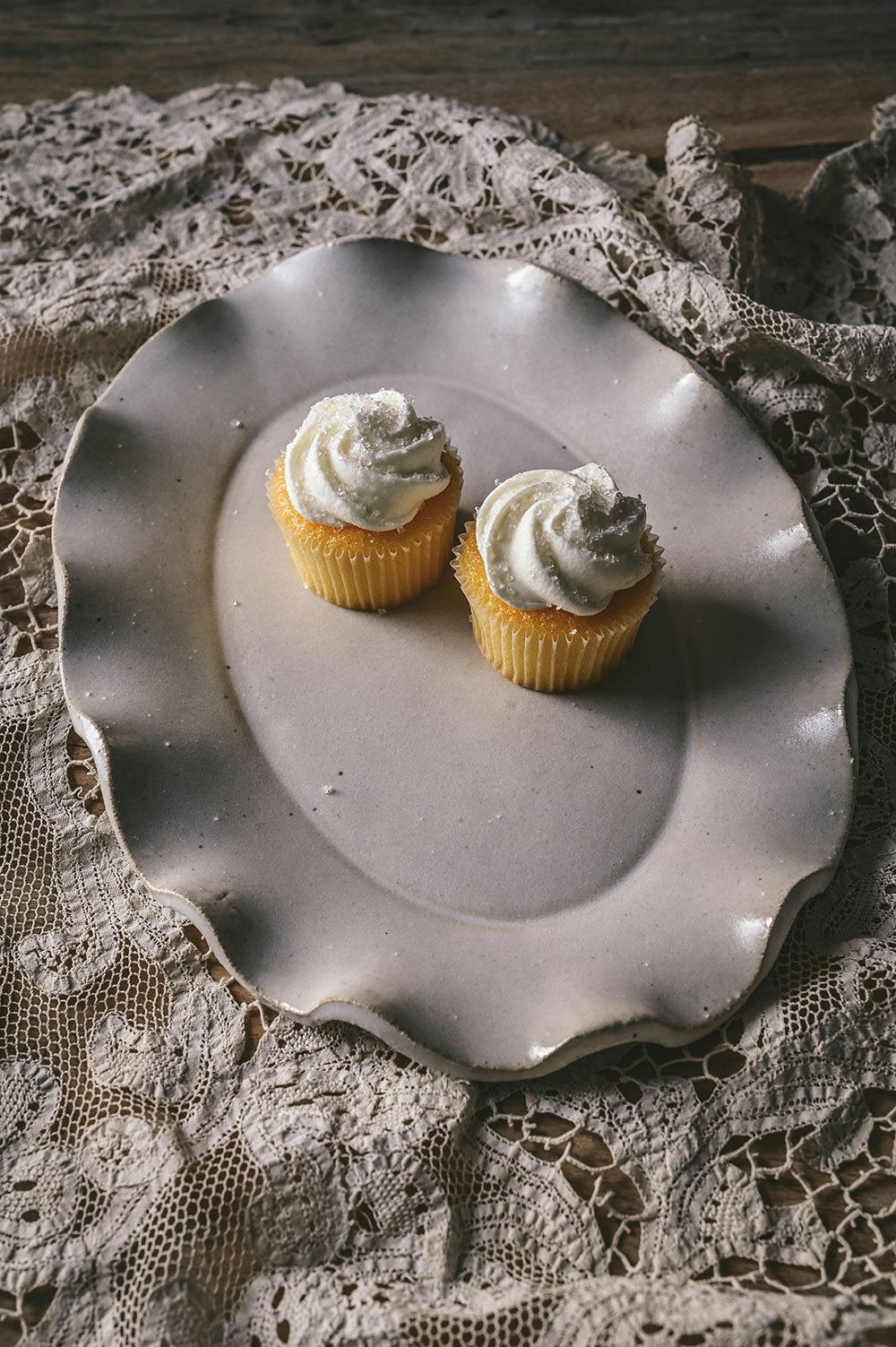 Wave Ceramic Tray – roaniris.co