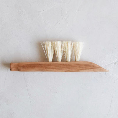 Medium Wooden Counter Brush No. MT0976