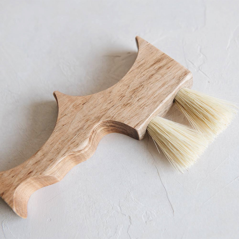 Small Wooden Counter Brush No. MT0986