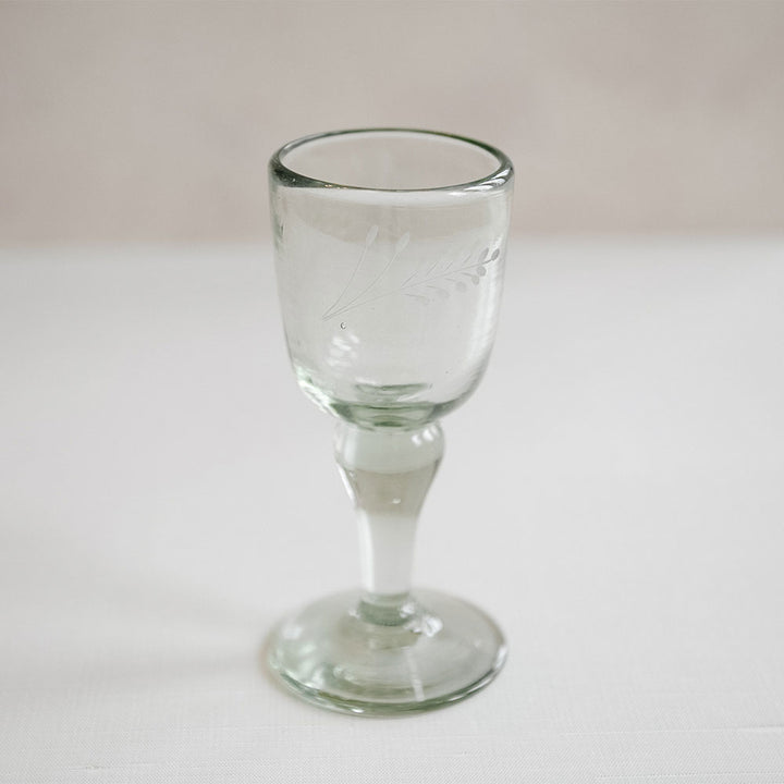 wine glasses with etched flowers Hand-etched Floral Wine Glass – roaniris.co