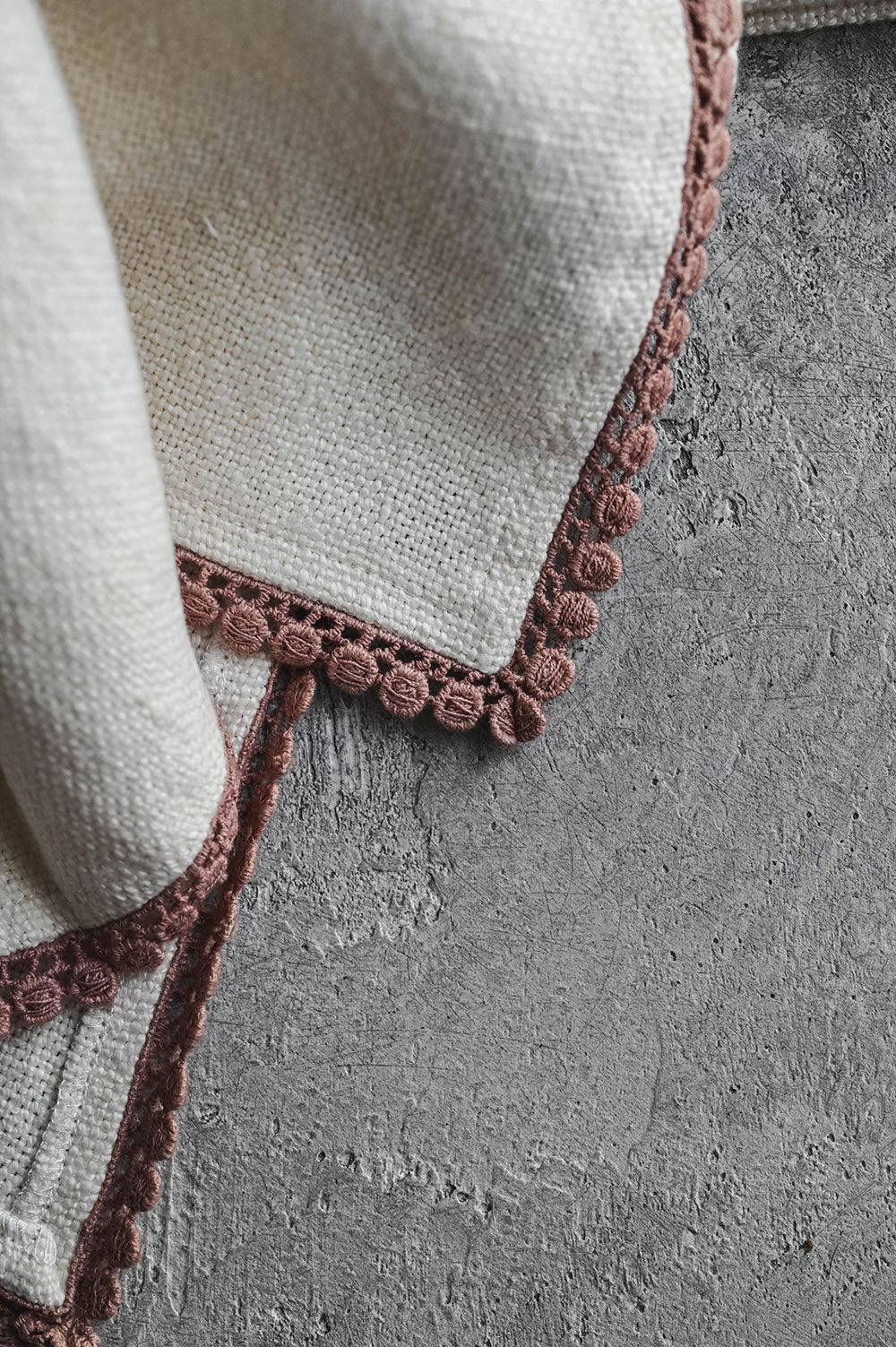 Heavyweight Table Linens with Lace Detail - Cream