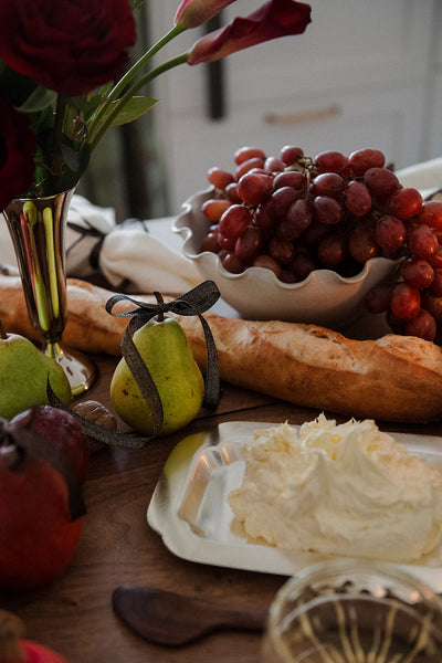 holiday-table3.jpg__PID:9e28e898-8bf1-4c92-ae75-56ef036db459