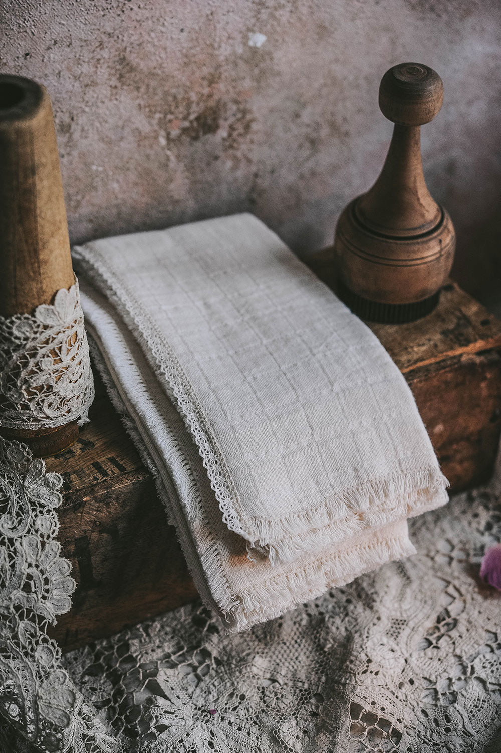 Lace Napkin Set