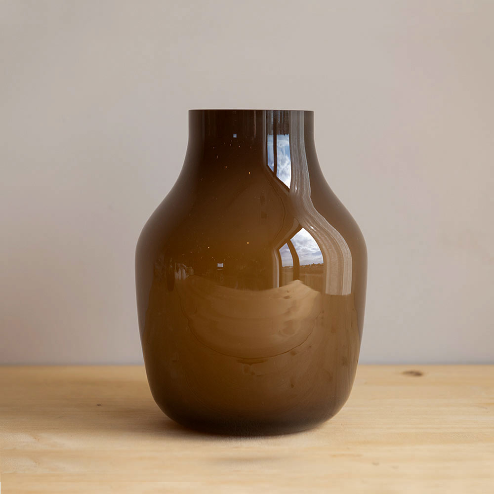 Mouth-blown Glass Vase - Chocolate