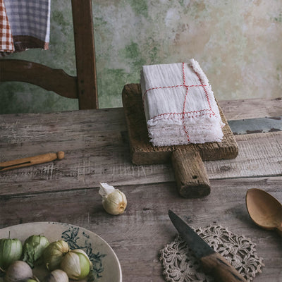 Delicate Branch Napkin Set