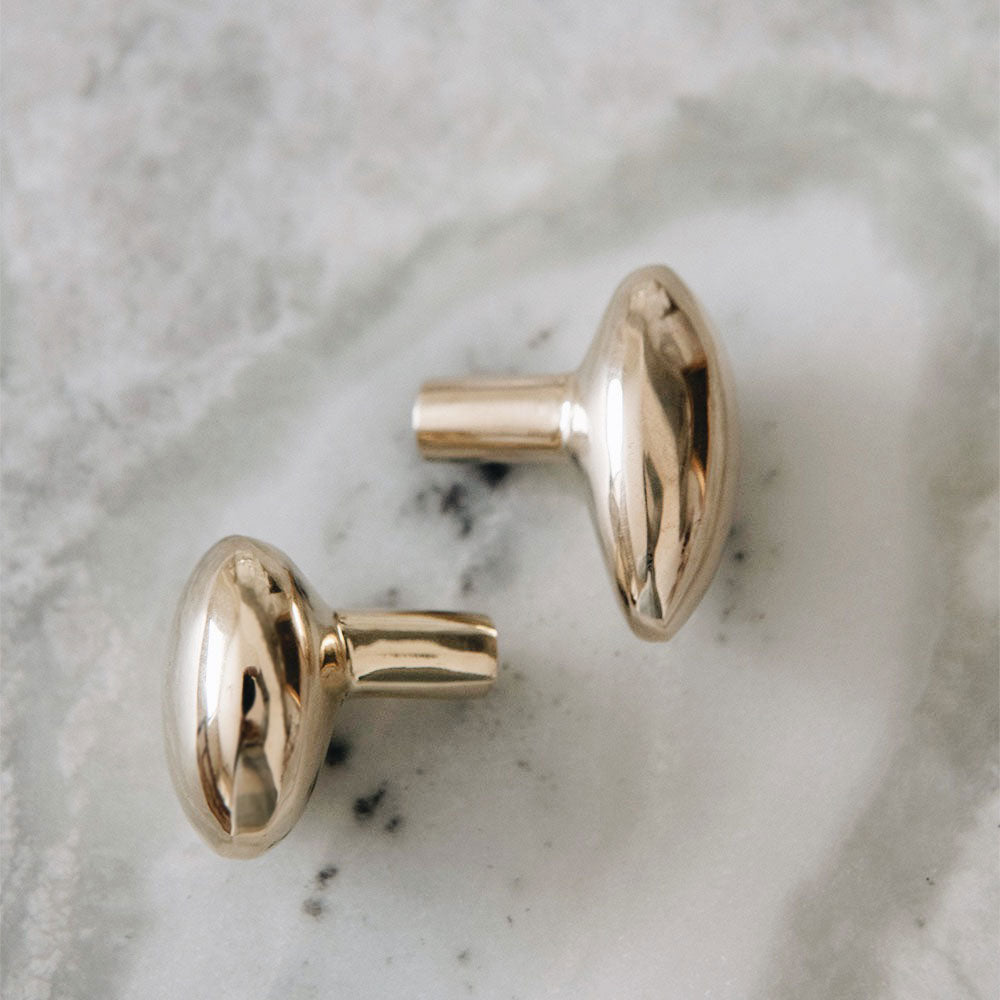 Roan Iris Unlacquered Brass Knob