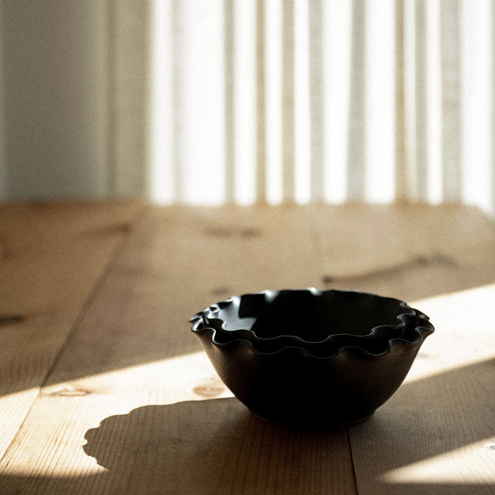 Ceramic Wave Bowl - Black