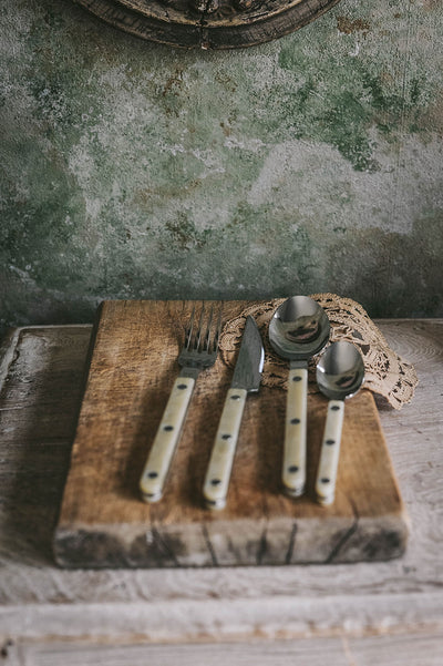 Cream Flatware Set