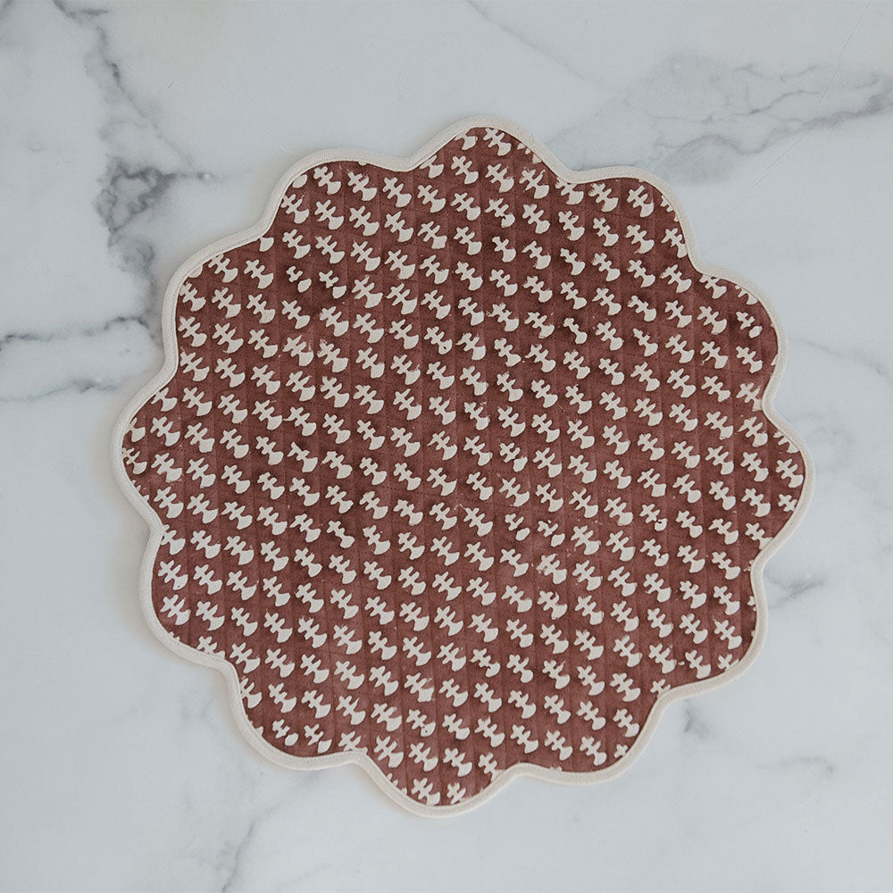 Quilted Scallop Placemat