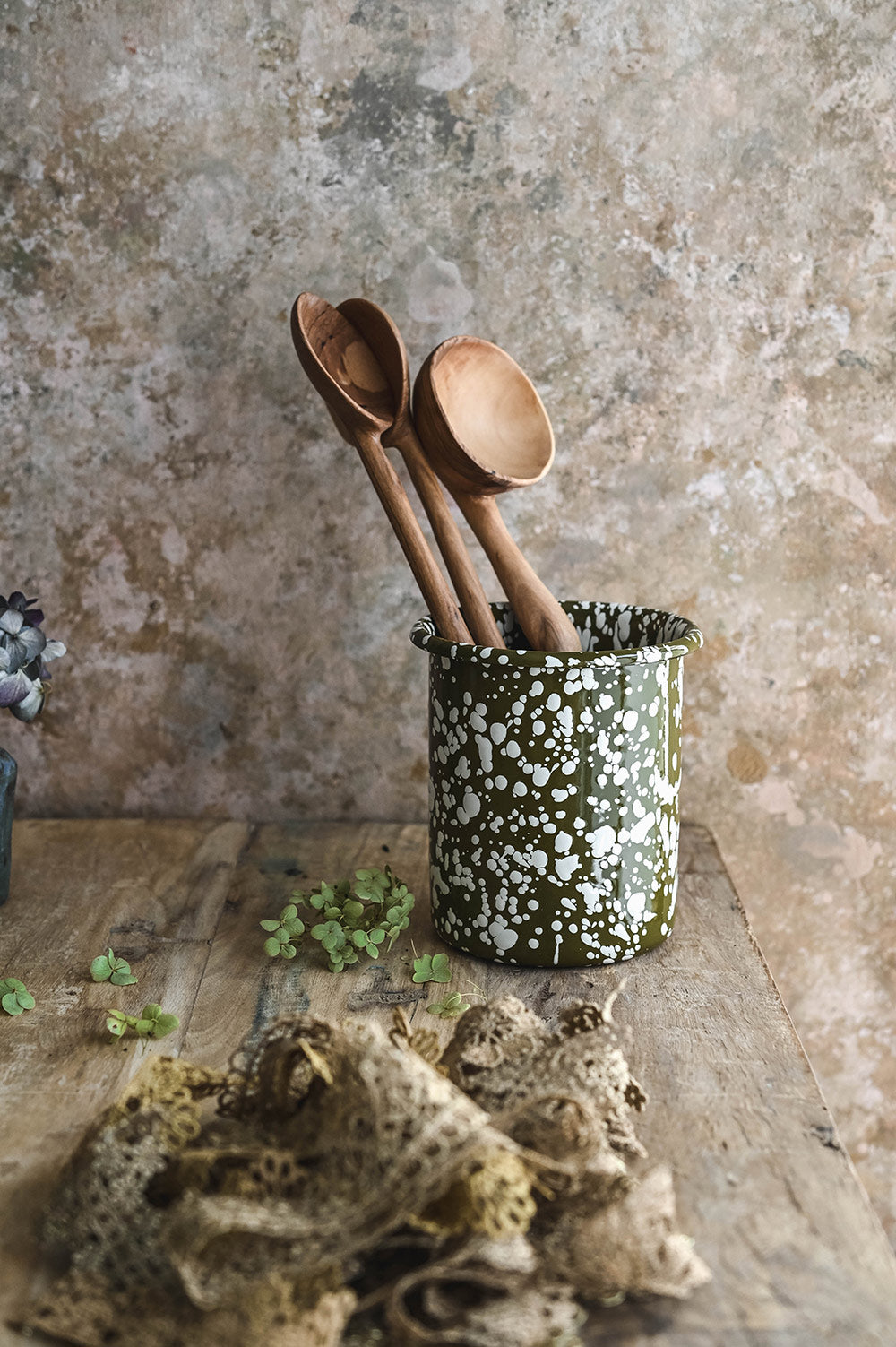 Splatterware Enamel Utensil Crock - Moss