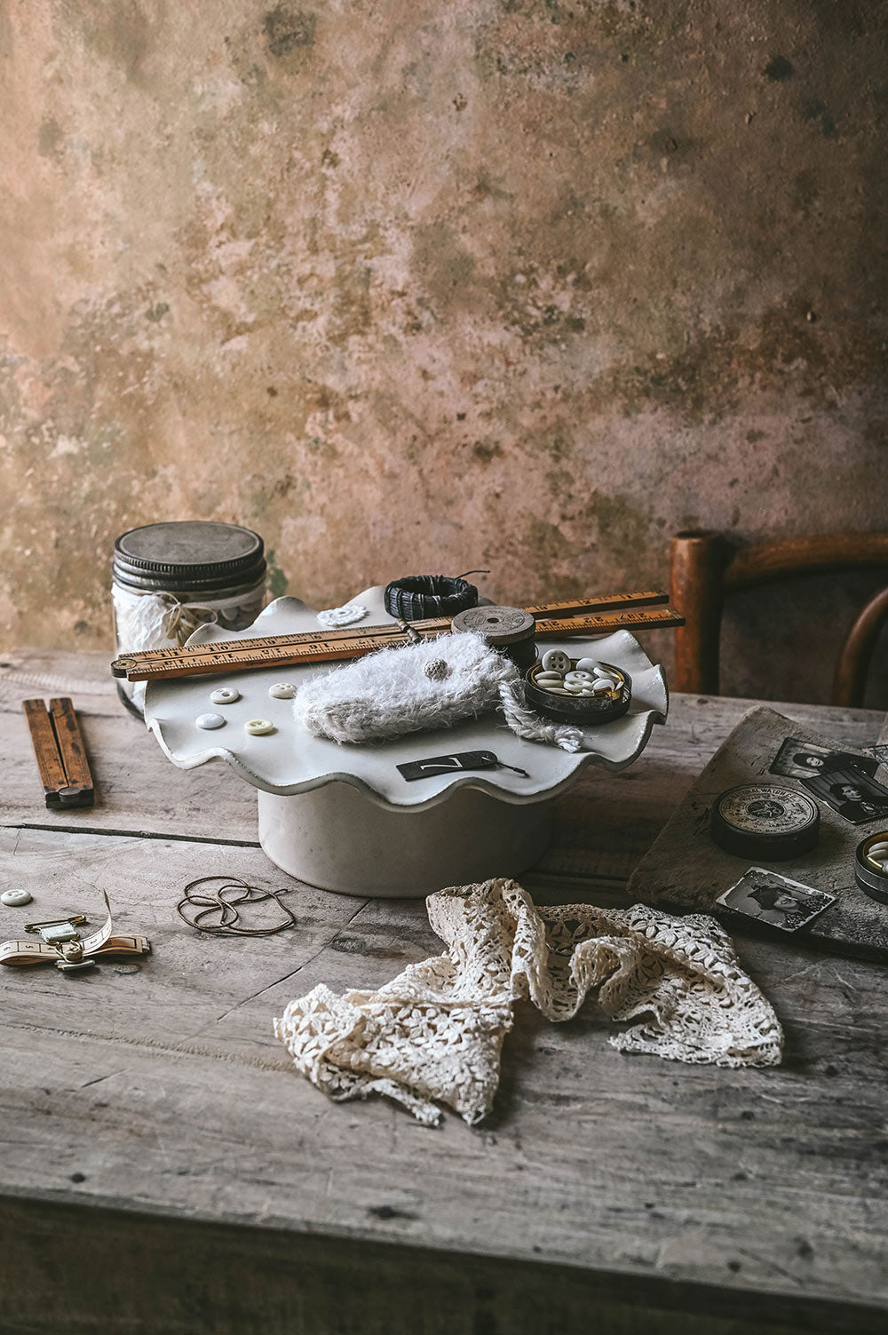 Ceramic Wave Pedestal Cake Stand