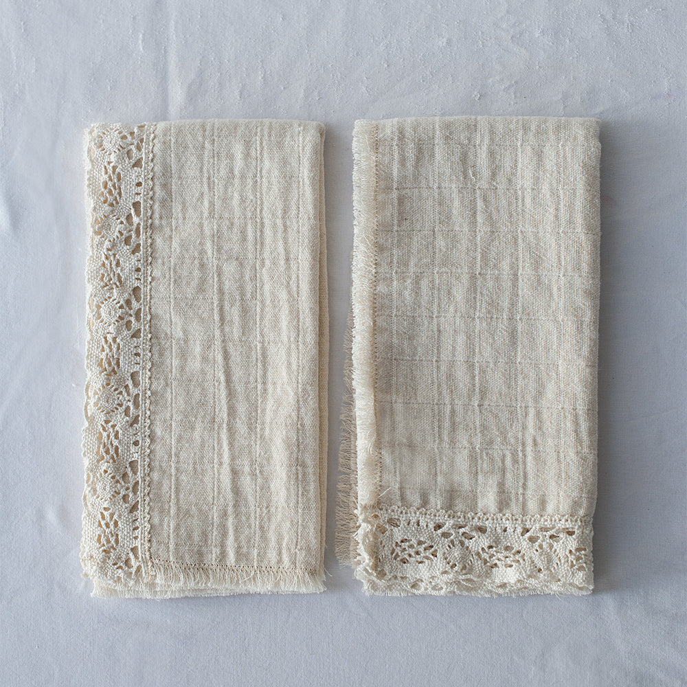 Cotton & Lace Napkin Set