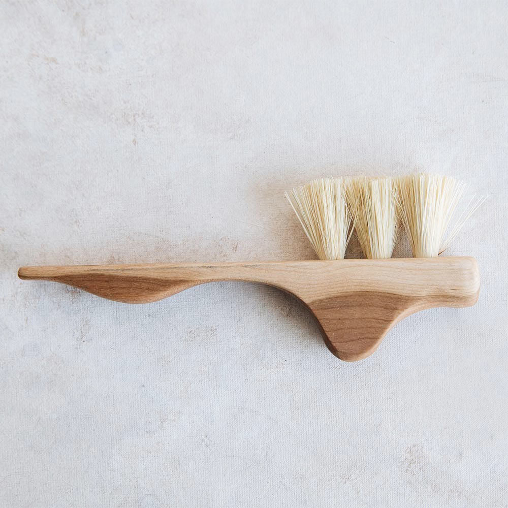 Medium Wooden Counter Brush No. MT0951