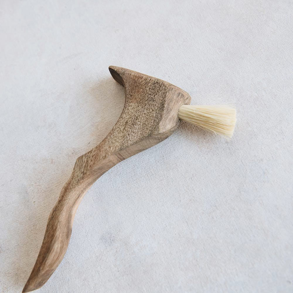 Small Wooden Counter Brush No. MT0954