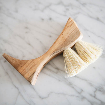 Small Wooden Counter Brush No. MT0939
